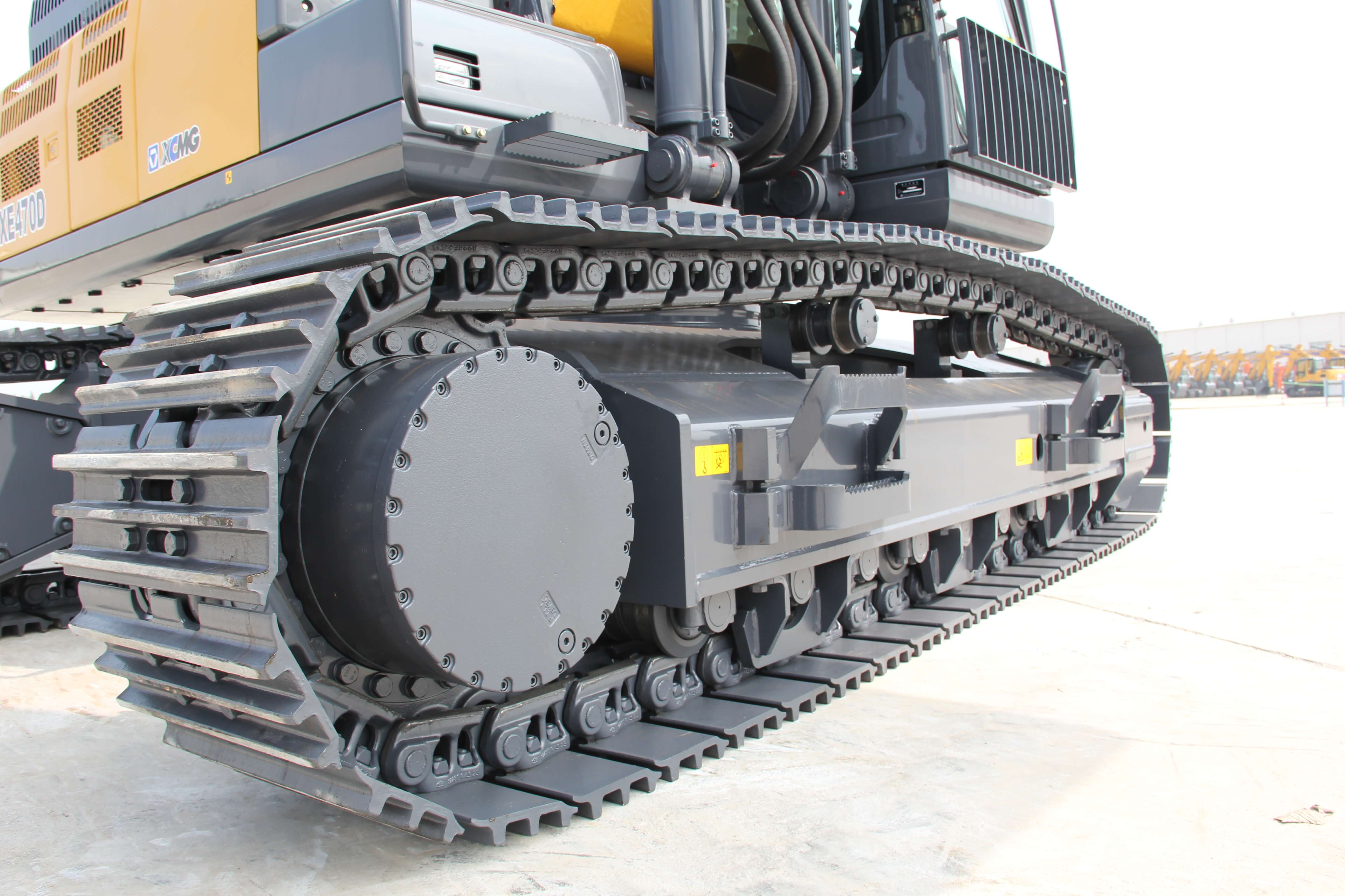 Гусеничный экскаватор XCMG XE470D