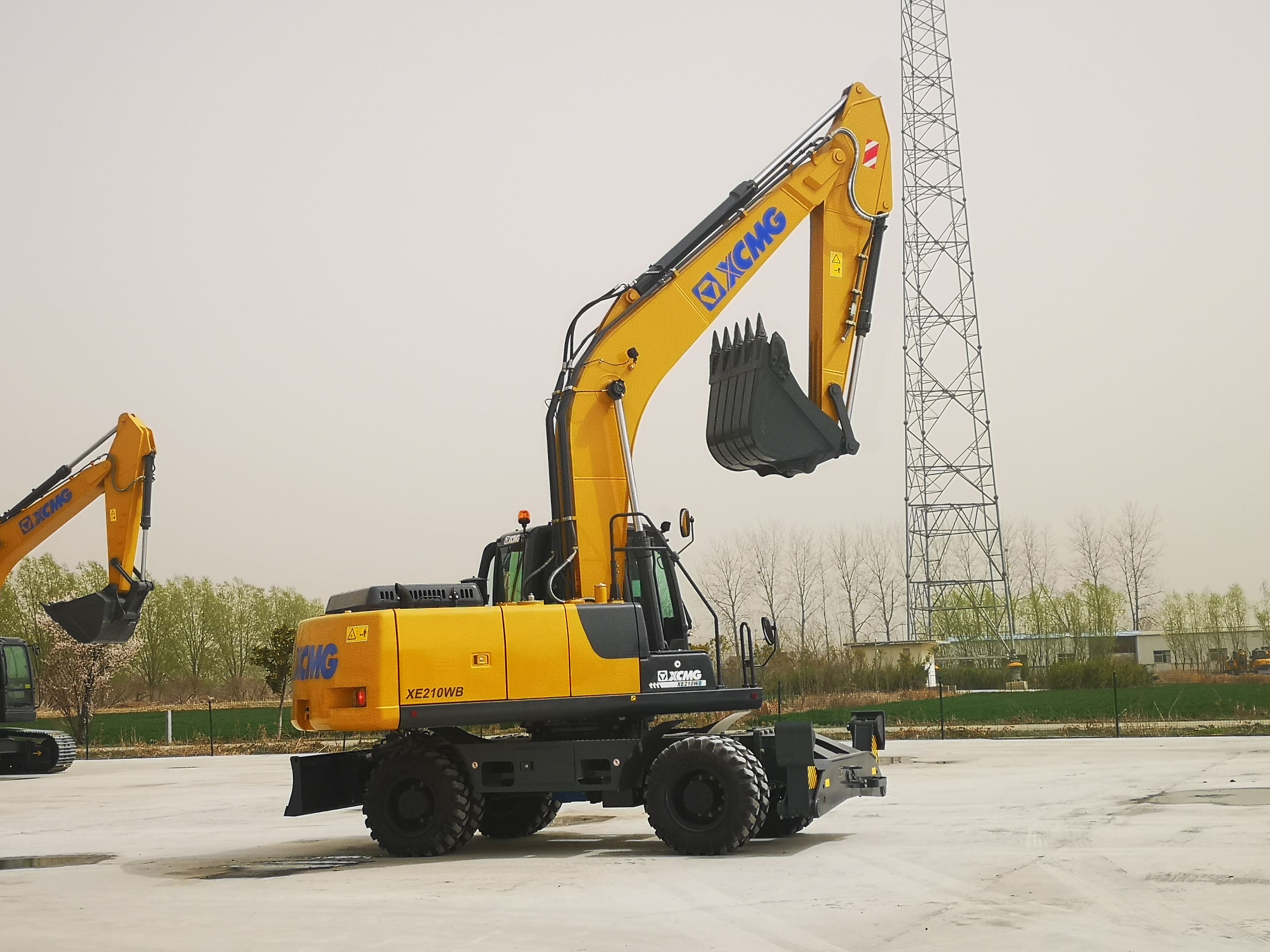 Колесный экскаватор XCMG XE210WLL