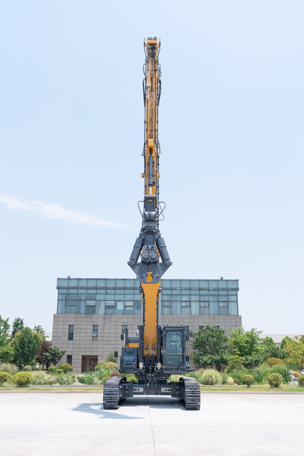 Экскаватор-разрушитель XCMG XE500EHR