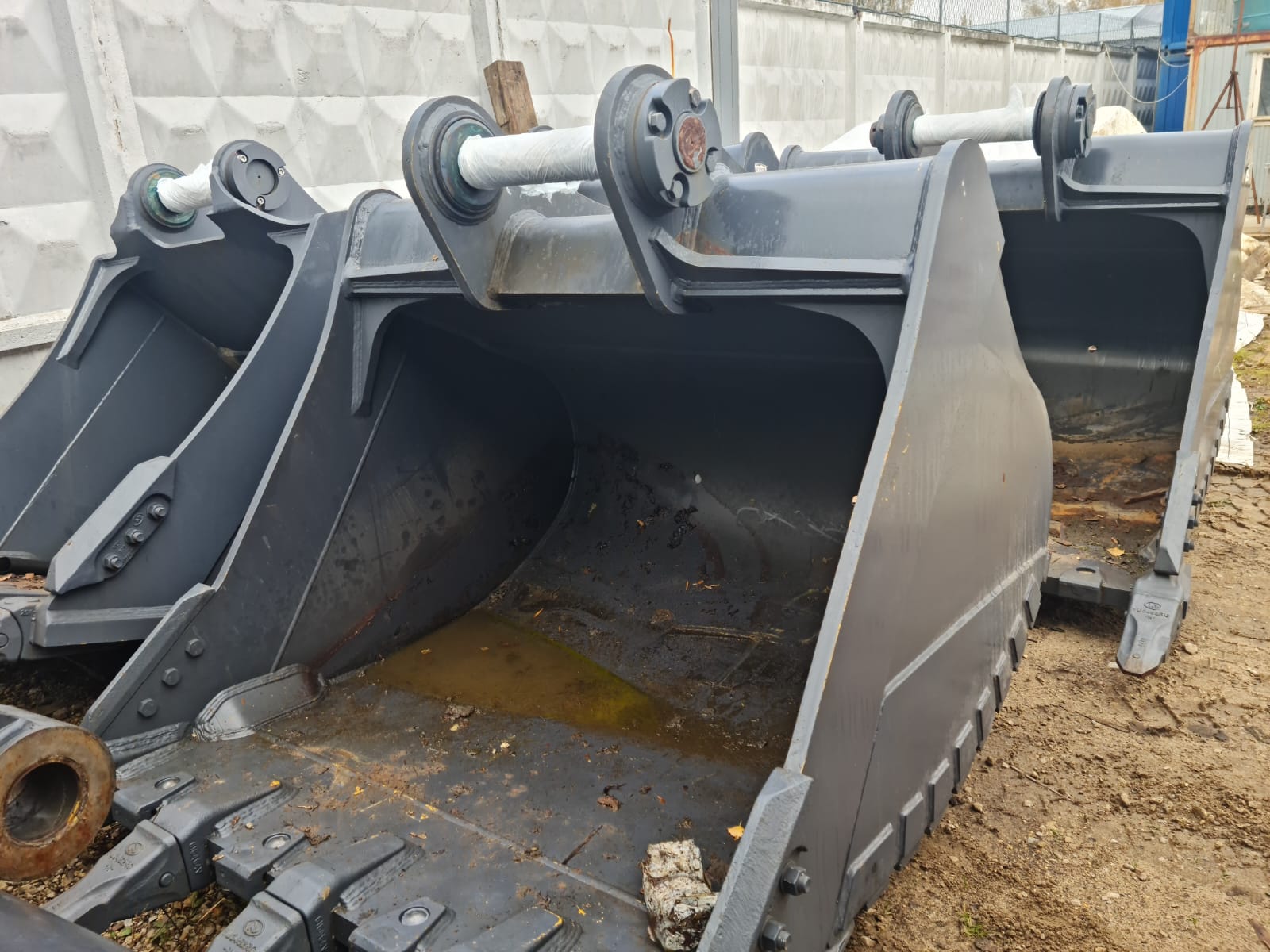 Ковш для экскаватора XCMG XE335 (1.6 м³)