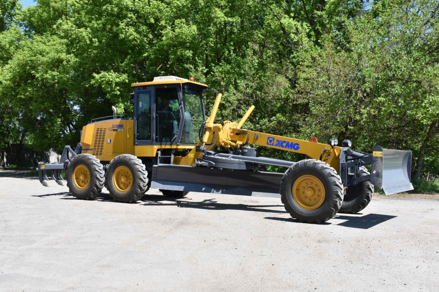 Грейдер XCMG GR135