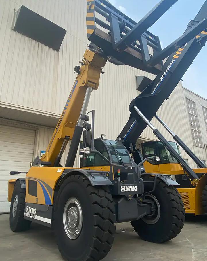 Телескопический погрузчик XCMG XT18010K