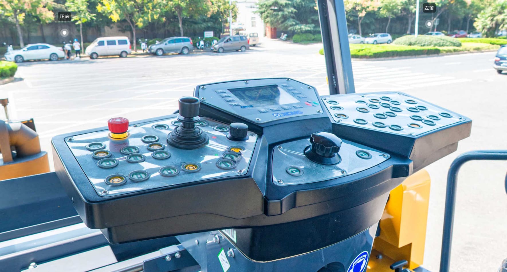 Асфальтоукладчик XCMG RP1003T